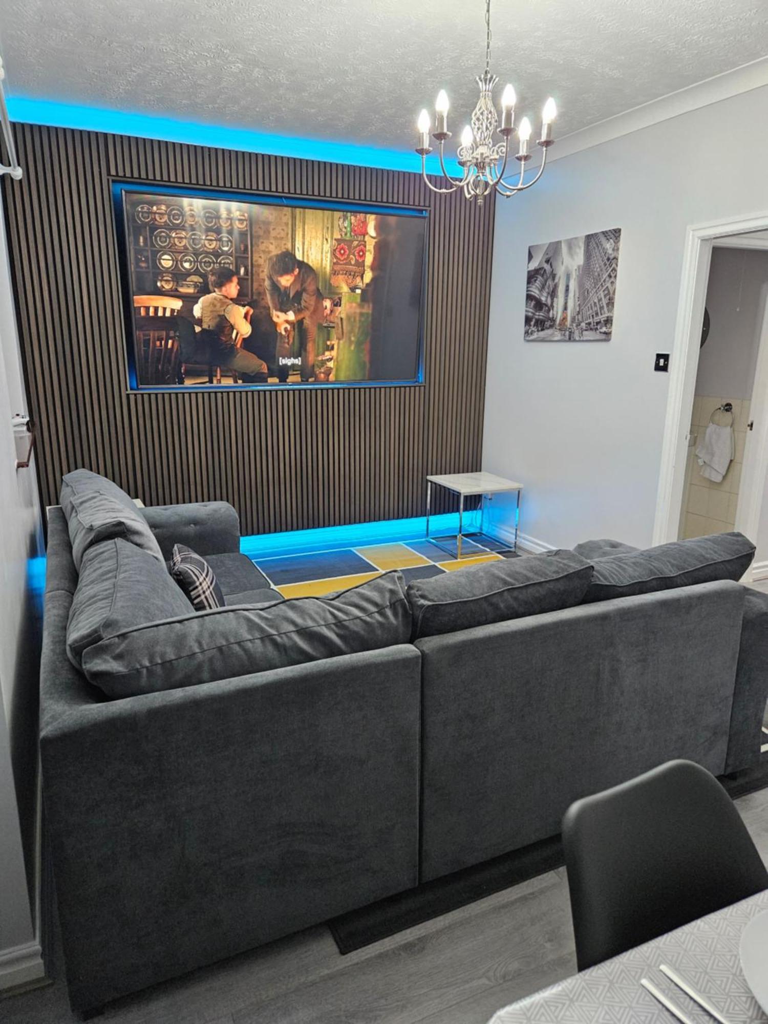 Lister Park Bradford 2Bed Detached Cottage House Parking Cinema Screen Games Room Esterno foto